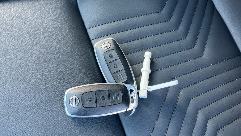 Nissan Juke 1.0 DiG-T Tekna 5dr Petrol Hatchback